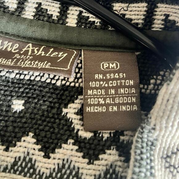 Jane Ashley womens Cotton Aztec southwestern tapestry jacket Metal buttons Sz PM - Picture 7 of 7